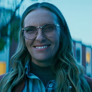 Toni Collette as Evelyn Wade