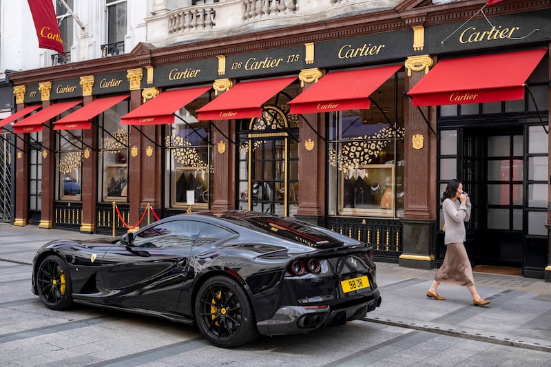 The professor noted that Cartier stores are much more secure than most of the museums in the world.